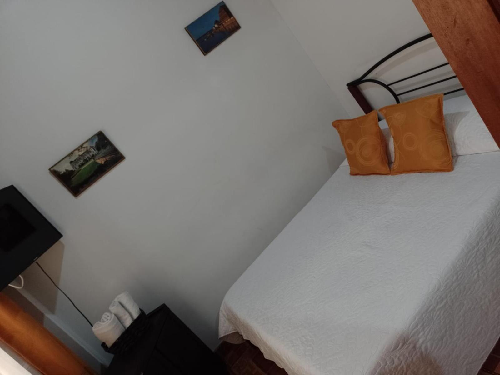 Habitaciones C&S Bogotá Zewnętrze zdjęcie